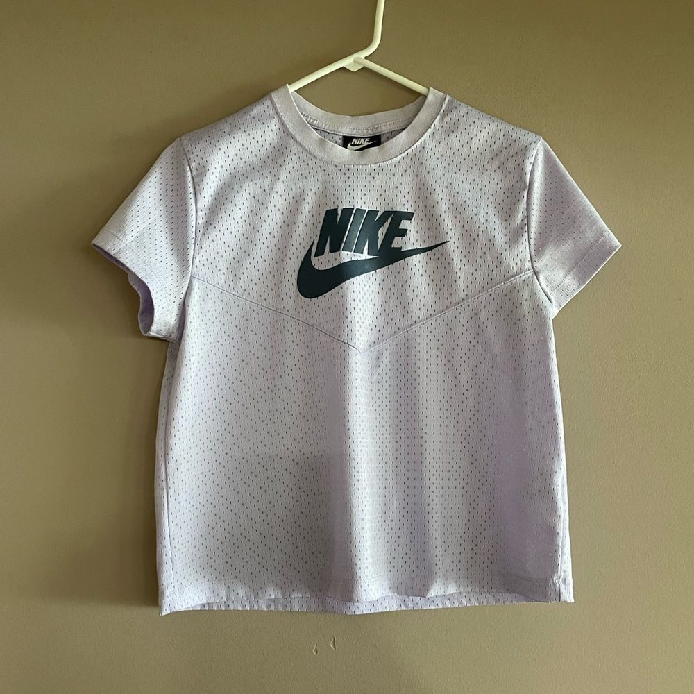 Nike breathable shirt